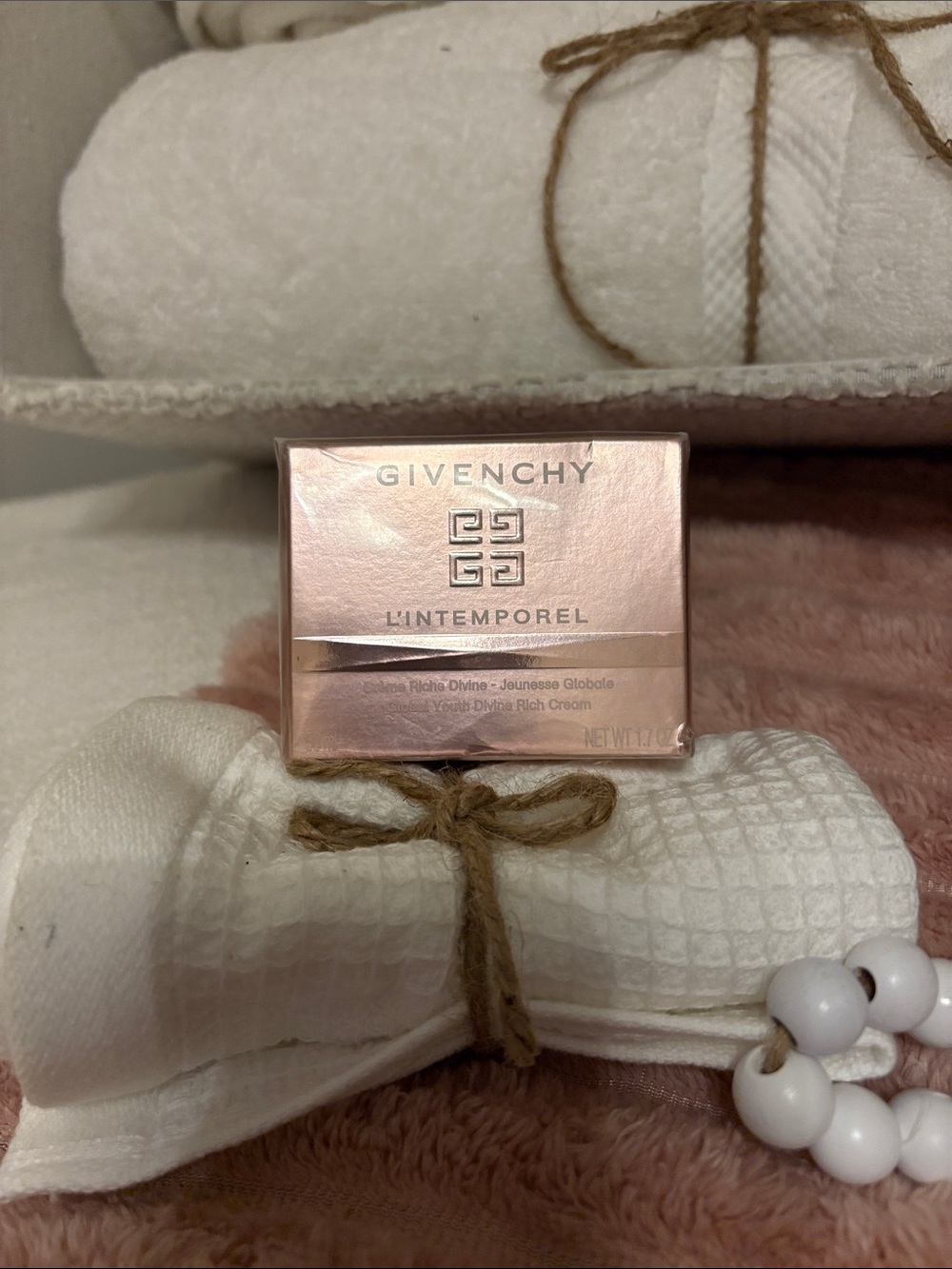 Givenchy L'Intemporel Double Youth Devine Rich Cream - Rose Gold Packaging